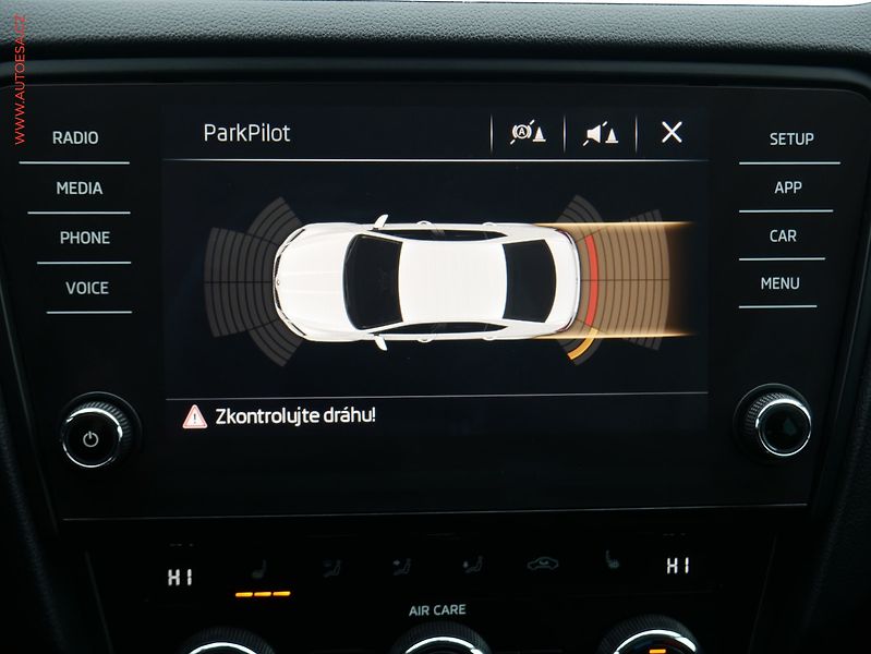 Škoda Octavia (2017) 1.0 TSl, ČR, Style Plus - fotka 12 z 18