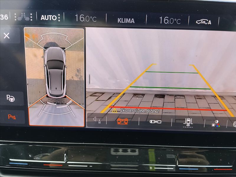 Cupra Formentor 2,0   2.0 TSI 190K DSG 4Drive - fotka 17 z 34