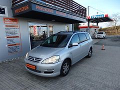 Toyota Avensis Verso 2.0 D-4D ZÁVĚS, ALU - fotografie inzerátu