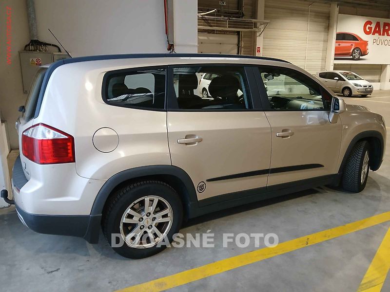 Chevrolet Orlando (2011) 1.8i, ČR, autoAC, tažné - fotka 2 z 3