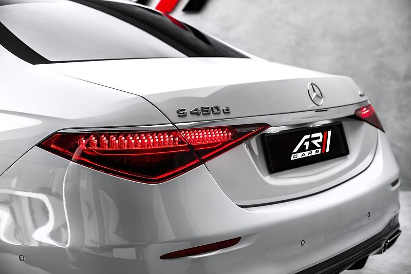 Mercedes-Benz Třídy S d 4M AMG MANUFAKTUR - fotka 9 z 26