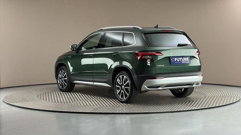 Škoda Karoq 2.0 TDI DSG 4x4 Scout - fotka 2 z 30