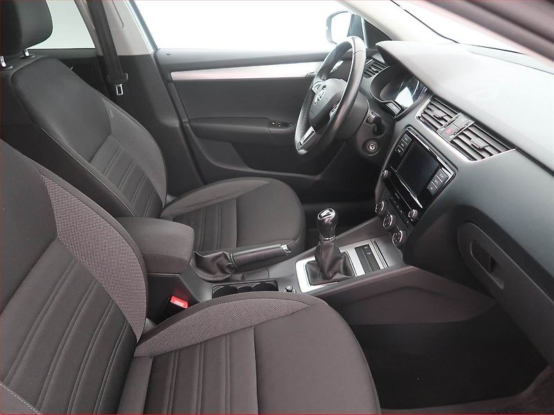 Škoda Octavia (2018) Ambition 1.4 TSI, ČR,1.maj - fotka 7 z 15