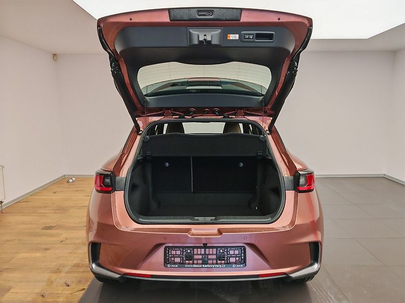 Lexus LBX 1.5 Hybrid Elegant TECH - fotka 7 z 41