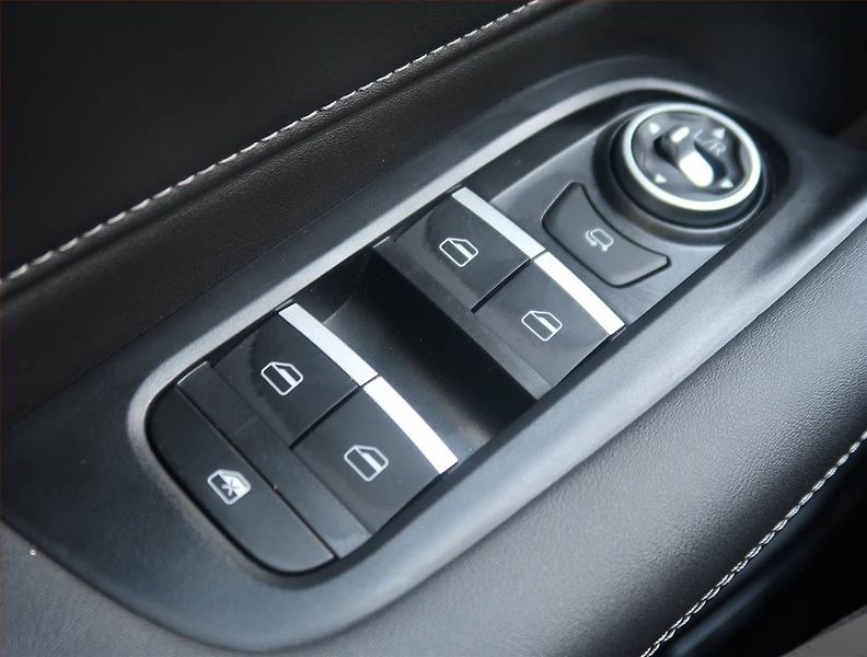 Chery Tiggo 4 HEV (2026) 1.5 Hybrid, UNIQUE - fotka 16 z 18