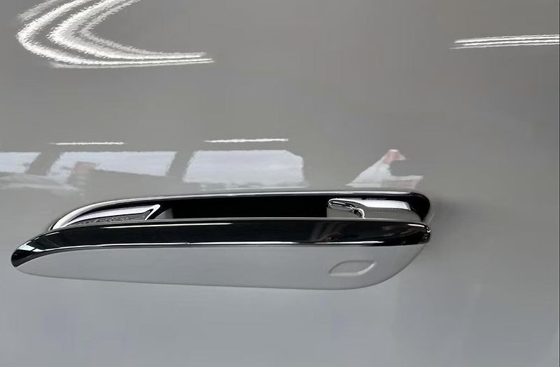 Mercedes-Benz EQE 350 AMG Kam BLIS LED Ambient - fotka 13 z 15
