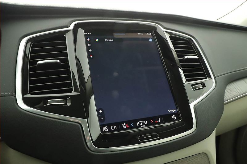 Volvo XC90 (2023) B5 AWD - fotka 13 z 19