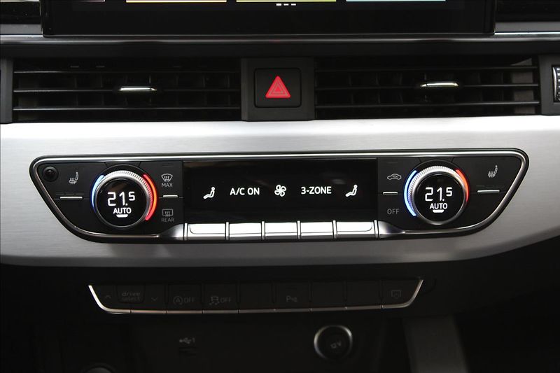 Audi A4 40TDI Q/S-LINE/ZÁRUKA/DPH/CZ - fotka 22 z 44