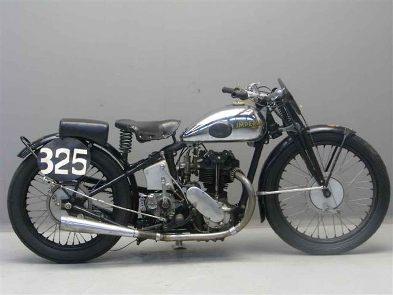 Motocykly Imperia se v Německu vyráběly deset let. Velké úspěchy slavily zejména při silničních závodech. Na snímku je Imperia H 500 Sport na Oldtimer festivalu Nürburgring 2007.