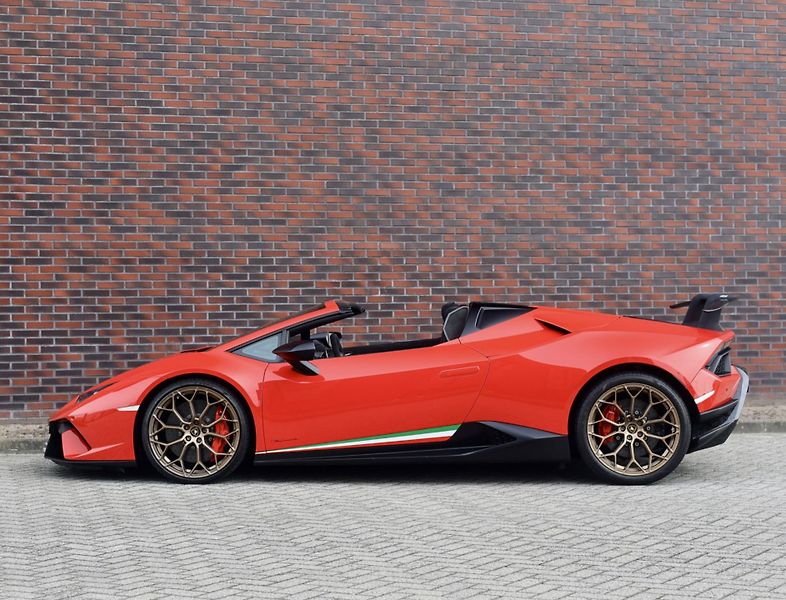 Lamborghini Huracán (2018) Spyder Performante Misano Red  - fotka 12 z 61