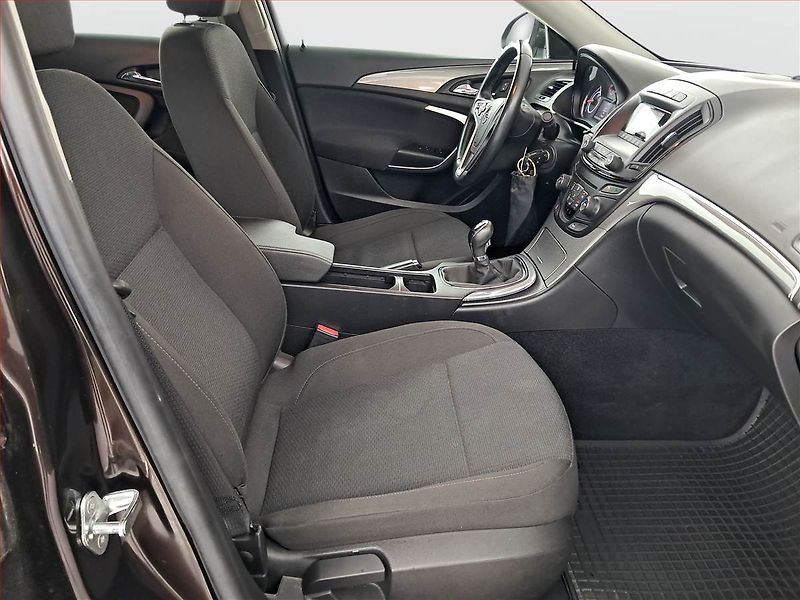 Opel Insignia (2017) 1.6 CDTI, Serv.kniha, Tempomat - fotka 9 z 17