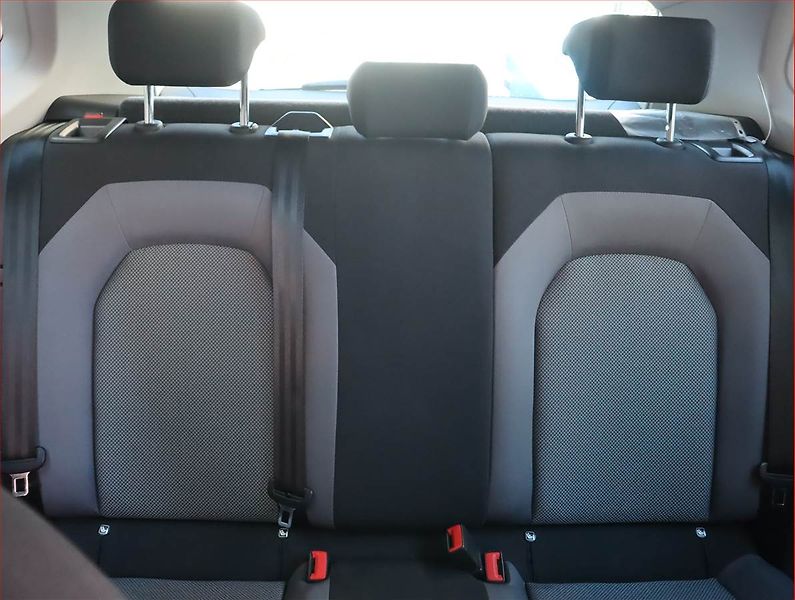 Seat Arona (2019) 1.0 TSI, Serv.kniha, Navi - fotka 10 z 19