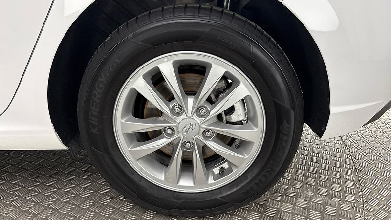 Hyundai i30 1.0 T-GDI Comfort - fotka 19 z 23