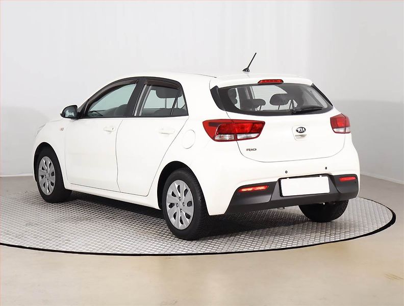 Kia Rio (2020) 1.25 CVVT, Serv.kniha - fotka 4 z 18