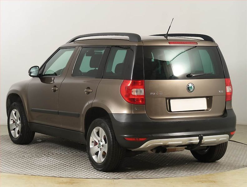 Škoda Yeti (2011) 1.8 TSI, 4X4, Tempomat - fotka 4 z 16