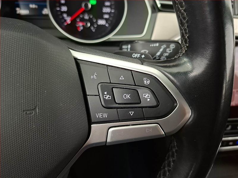 Volkswagen Passat (2021) 2.0 TDI, Automat, Kůže, Navi - fotka 19 z 23