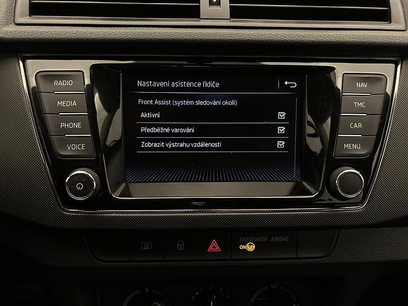 Škoda Fabia 1.0 TSI Ambition - fotka 10 z 21