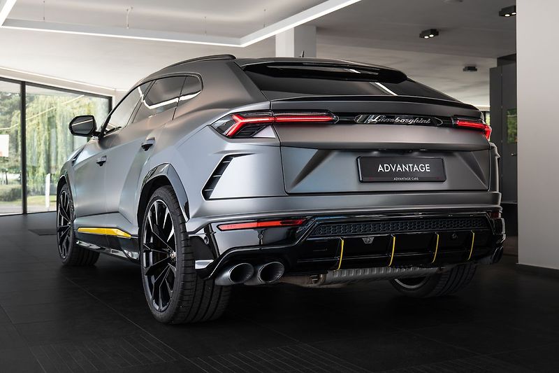 Lamborghini Urus 23/B&O 3D/Pano/Full ADAS/DAB+ - fotka 24 z 24
