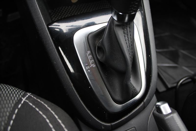 Renault Clio 1.5 dCi AUTOMAT NAVIGACE ČR - fotka 19 z 20