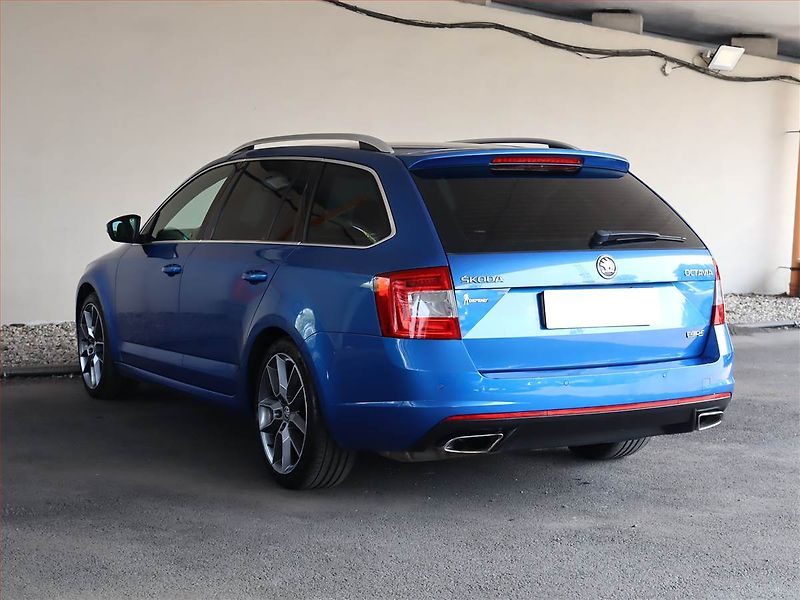 Škoda Octavia (2013) 2.0 TDI, Serv.kniha, Bi-Xenony - fotka 4 z 16