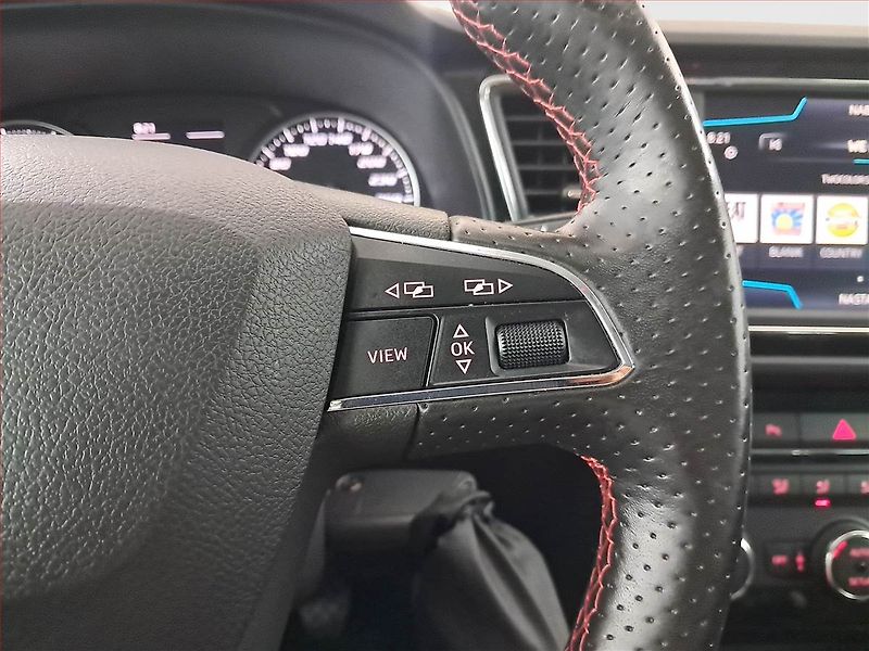 Seat Leon (2020) Style 1.5 TSI, Serv.kniha - fotka 16 z 17
