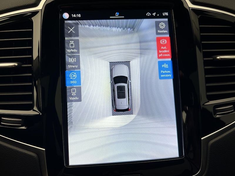 Volvo XC90 B5 AWD BRIGHT PLUS REZERVACE - fotka 32 z 50