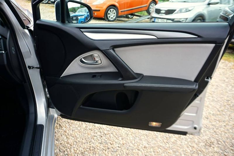 Toyota Avensis (2017) TREND 2,0 D.4D 105 kW - fotka 15 z 49