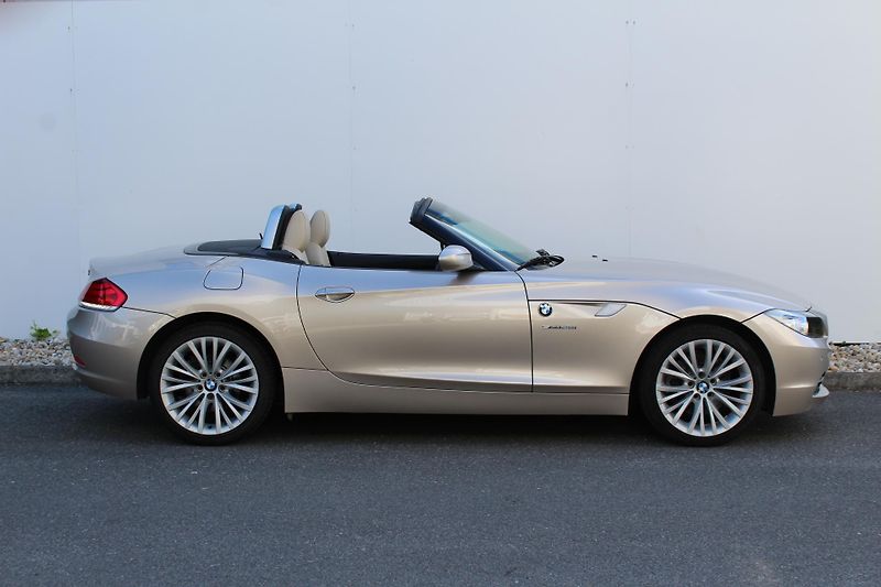 BMW Z4 sDrive28i - fotka 3 z 20