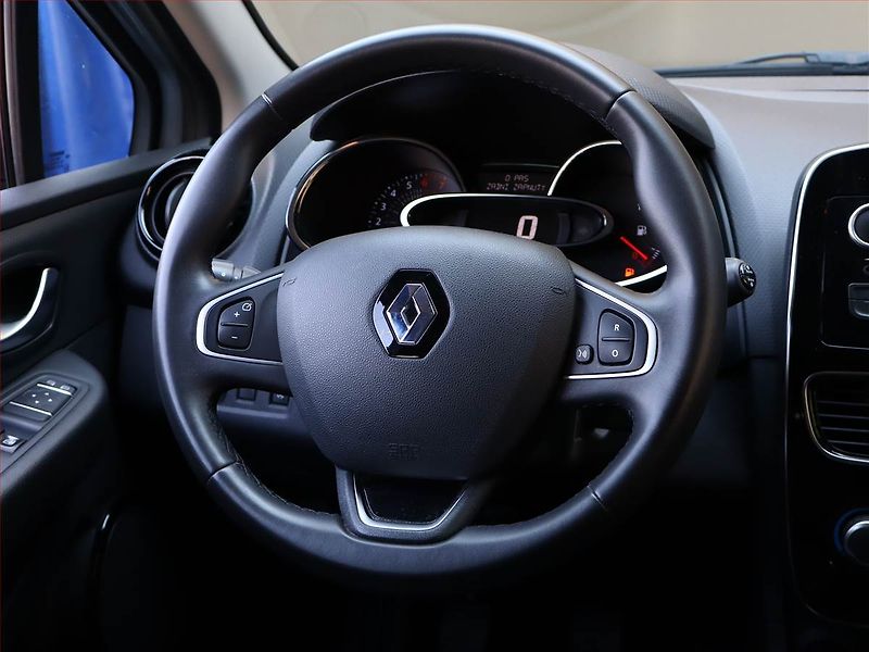 Renault Clio (2020) 0.9 TCe, ČR,1.maj, Tempomat - fotka 12 z 15