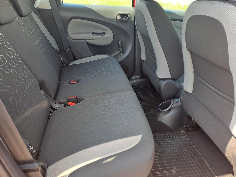 Citroën C3 Picasso (2011) 1.4 SERVISOVÁNO PĚKNÝ STAV - fotka 14 z 29