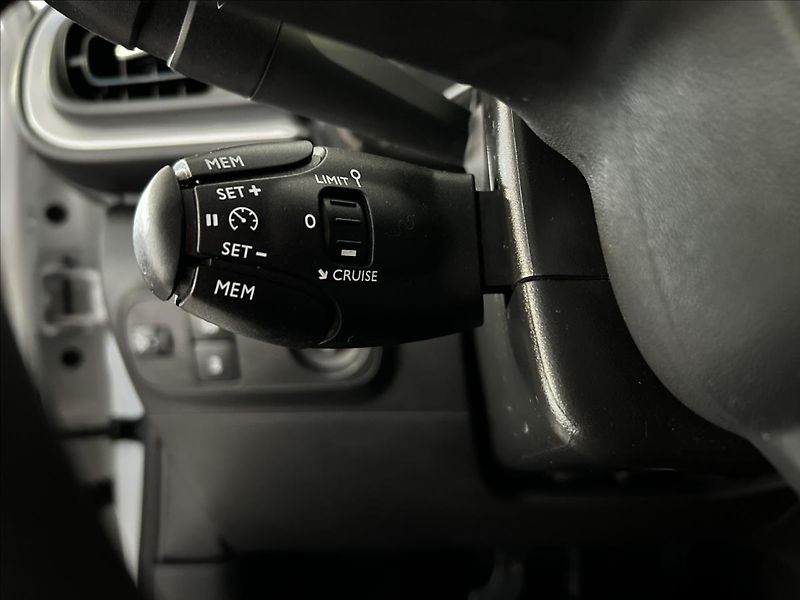 Citroën C3 1,2   PureTech,ČR,1.MAJ,SERVIS - fotka 11 z 19
