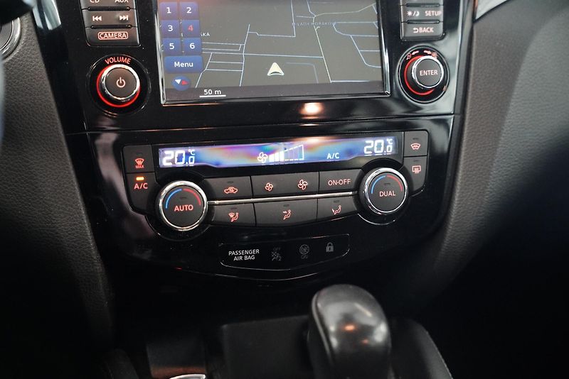 Nissan Qashqai - fotka 21 z 25