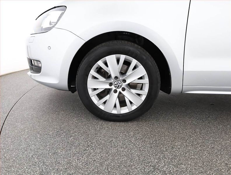 Volkswagen Sharan (2013) 2.0 TDI, 4X4, 7 míst - fotka 21 z 21