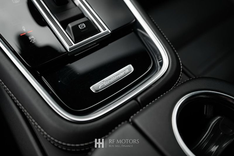 Porsche Panamera (2020) Turbo S E-Hybrid - fotka 37 z 55