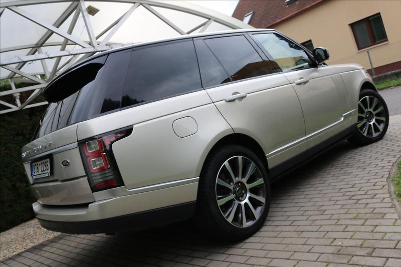 Land Rover Range Rover 4,4 1.Maj. ČR. Autobiography - fotka 7 z 57