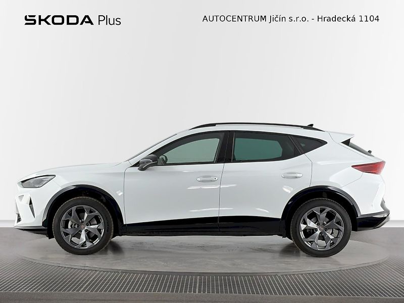 Cupra Formentor (2025) 2.0 TSI 150kW 4x4 DSG - fotka 3 z 34