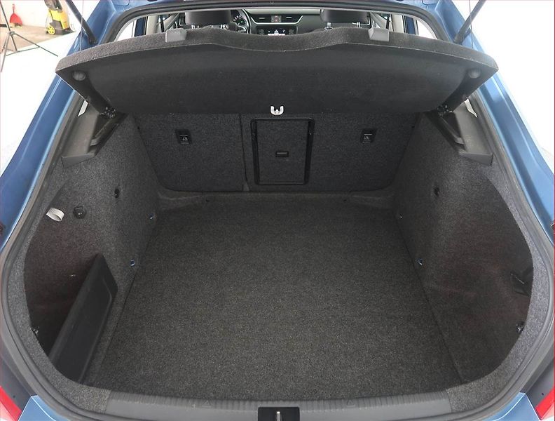 Škoda Octavia (2013) 1.6 TDI, Automat, Serv.kniha - fotka 14 z 15