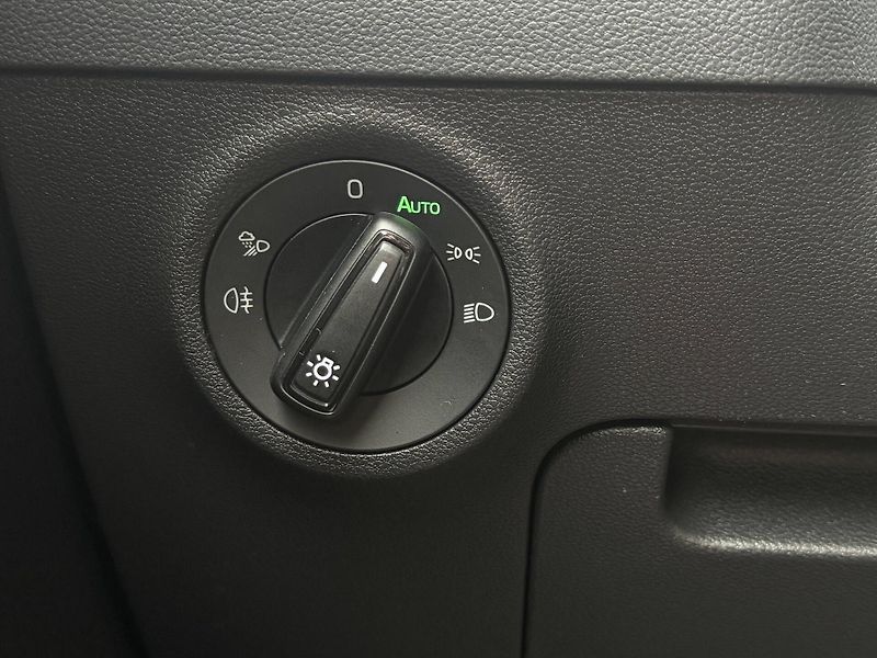 Škoda Karoq (2025) Sportline 7DSG 2,0 TDI - fotka 14 z 23