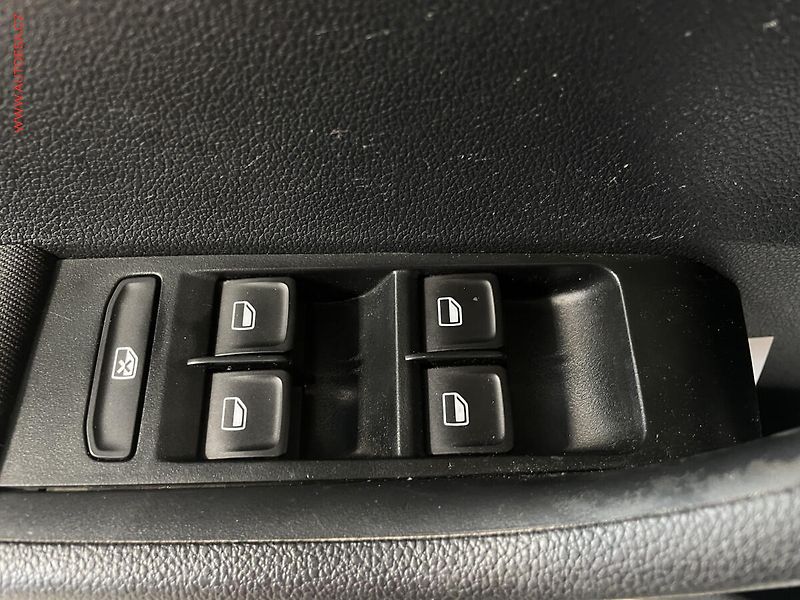 Škoda Fabia (2015) 1.2 TSI, ČR, autoAC - fotka 11 z 14
