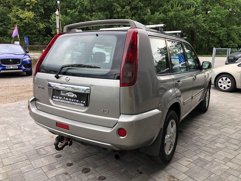 Nissan X-Trail (2005) 2.2 DCi 4x4 - fotka 5 z 24