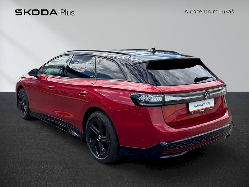 Volkswagen ID.7 Tourer (2025) GTX 250 KW, 86 KWH Tažné - fotka 9 z 32