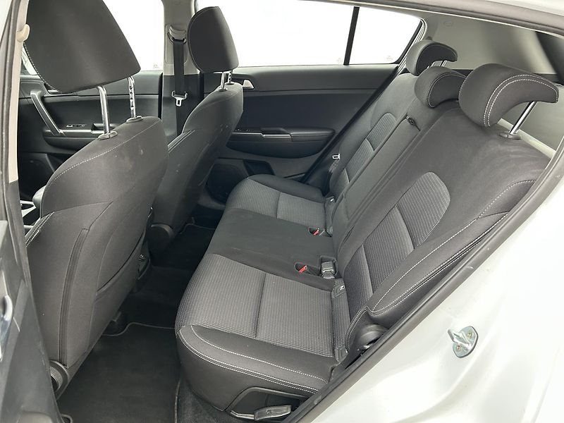 Kia Sportage 2.0 CRDi 4x4 PREMIUM (2019) - fotka 22 z 27