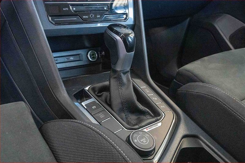Volkswagen Tiguan (2023) Life 2.0 TDI - fotka 13 z 22