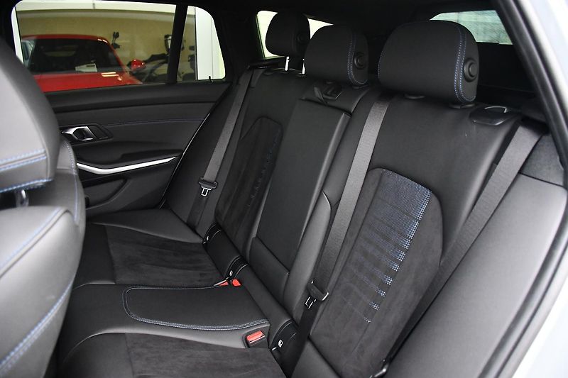 BMW Řada 3 320d xDrive M-SPORT 3L-ZÁRUKA  - fotka 20 z 41