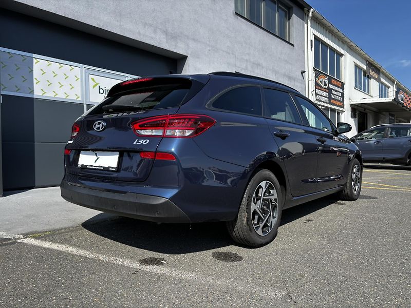 Hyundai i30 (2025) Kombi Family 1.5i  - fotka 3 z 14