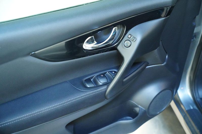 Nissan Qashqai - fotka 13 z 28