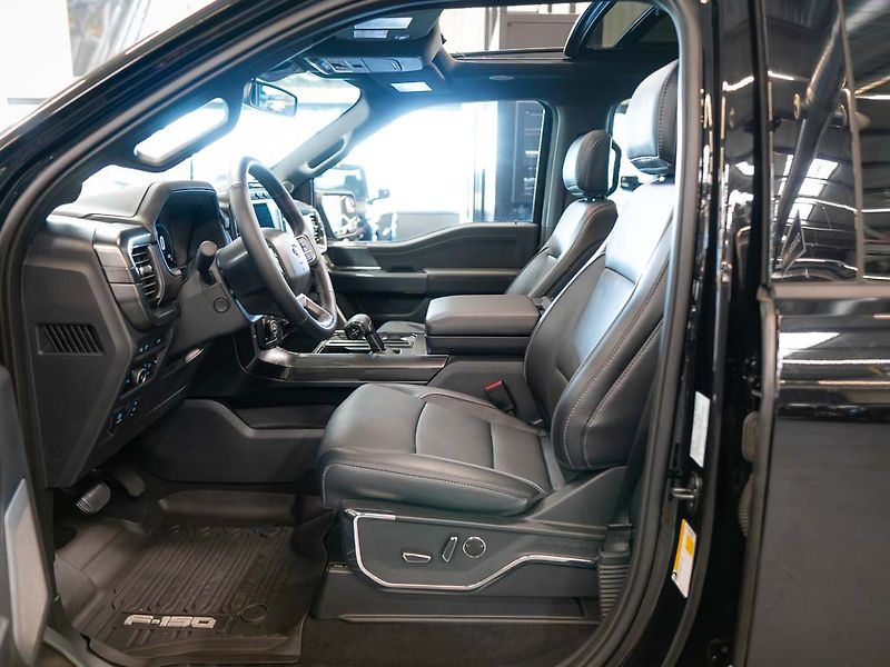 Ford F-150 (2024) 5.0 V8 Lariat, Lowered Edition - fotka 14 z 39