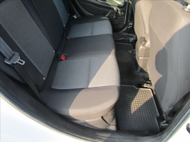 Fiat Tipo 1.4i 16V Klima - fotka 22 z 37