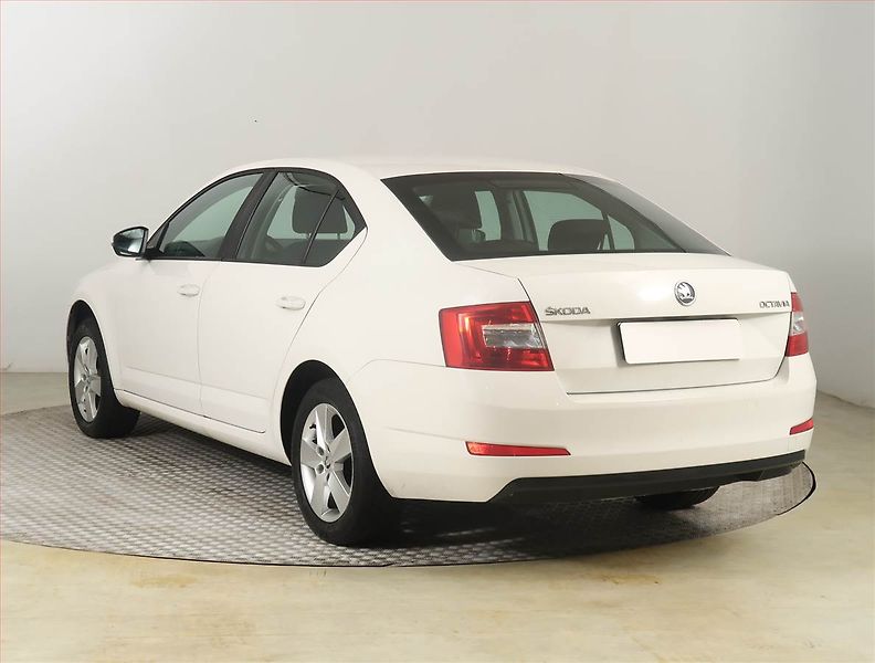 Škoda Octavia (2013) 1.2 TSI, Serv.kniha - fotka 4 z 15