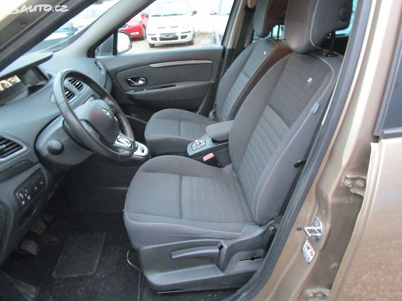 Renault Grand Scénic 1,2TCE-97KW-KOUPEN ČR+STK - fotka 12 z 23
